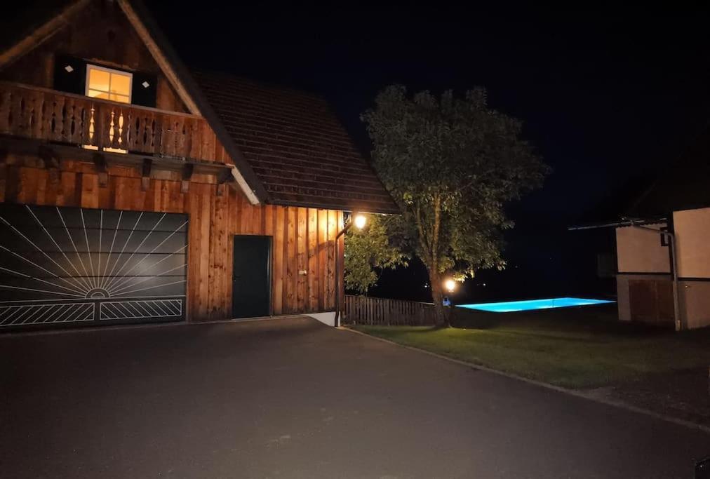 Chalet-Suedsteiermark - Traumhafte Aussicht, Infinity Pool, Privatsphaere, Klima Und De-Luxe Ausstattung Schwanberg Exterior foto